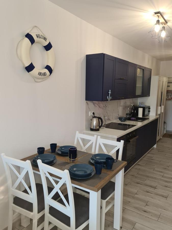 Lebskie Zacisze - Apartamenty Lebska Ostoja- Piaskowa Zarnowska Экстерьер фото